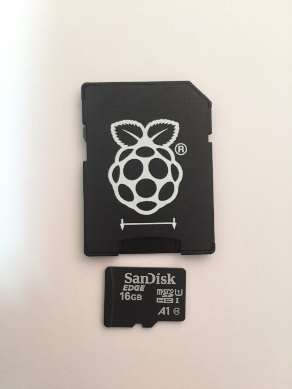 Raspberry Pi 4 Desktop Kit SD card